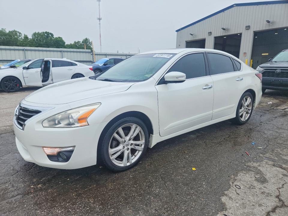 52361116 :رقم المزاد ، 1N4BL3AP3EC158700 vin ، 2014 Nissan Altima مزاد بيع