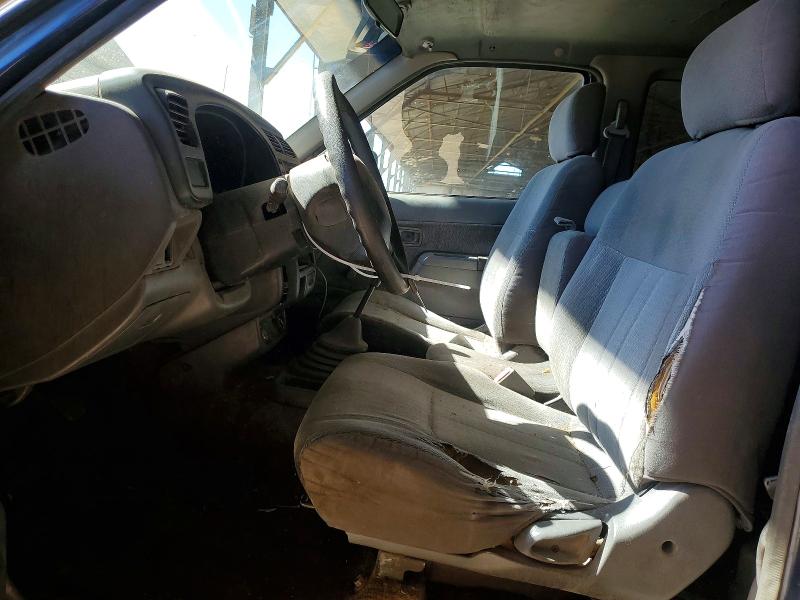 2000 Nissan Frontier მანქანა იყიდება აუქციონზე, vin: 1N6DD26S5YC401500, აუქციონის ნომერი: 53292346
