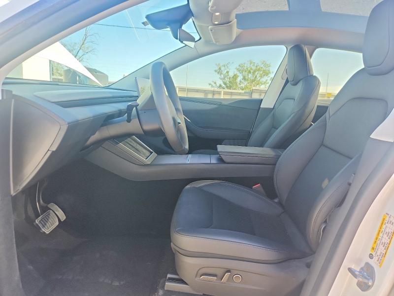 54892196 :رقم المزاد ، 7SAYGDED8TA493353 vin ، 2026 Tesla Model Y مزاد بيع