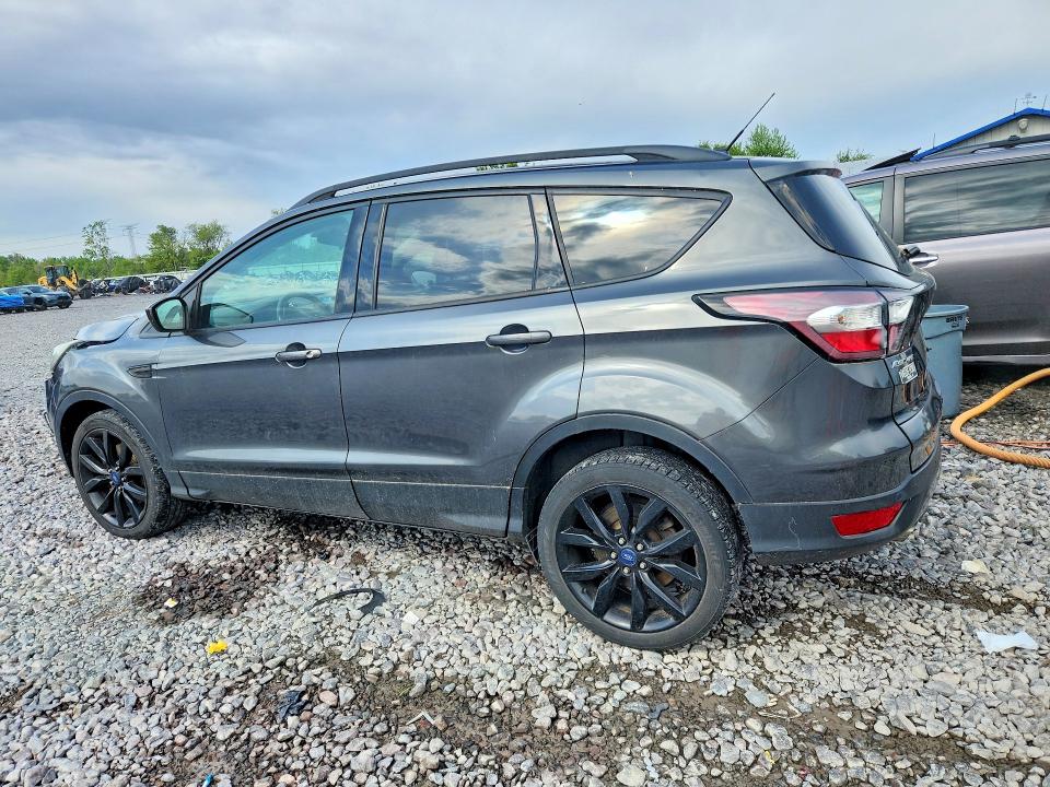 52509216 :رقم المزاد ، 1FMCU0G92HUE66552 vin ، 2017 Ford Escape مزاد بيع