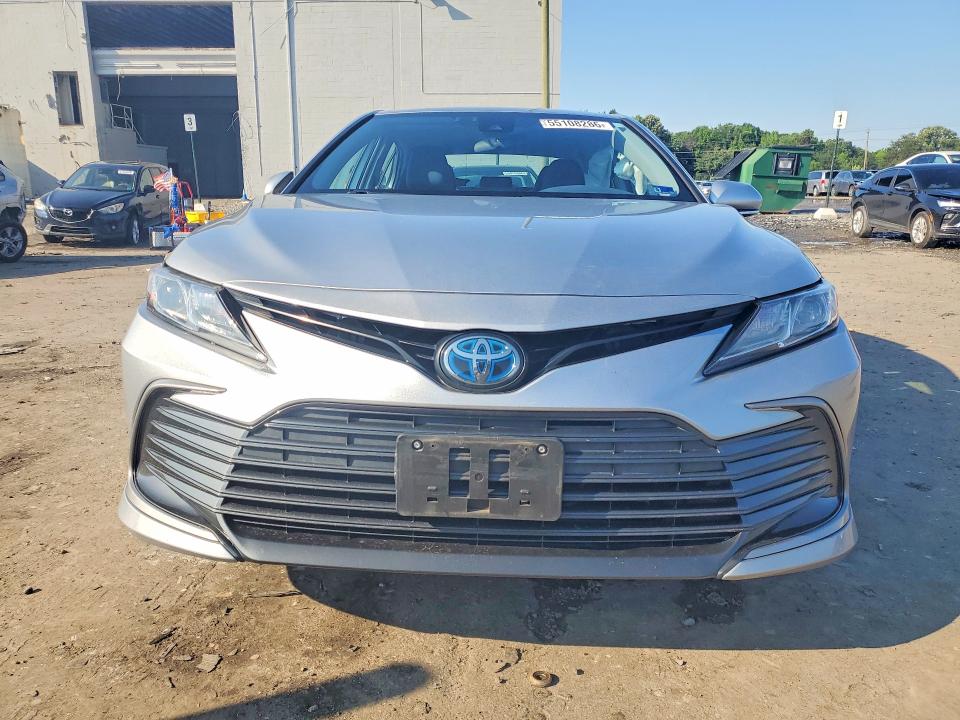 55108286 :رقم المزاد ، 4T1C31AKXNU588382 vin ، 2022 Toyota Camry مزاد بيع