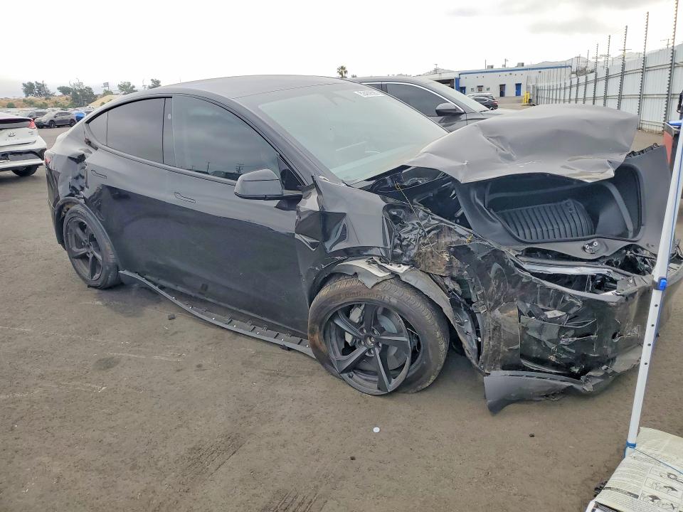 53469526 :رقم المزاد ، 7SAYGDEE5TF373098 vin ، 2026 Tesla Model Y مزاد بيع