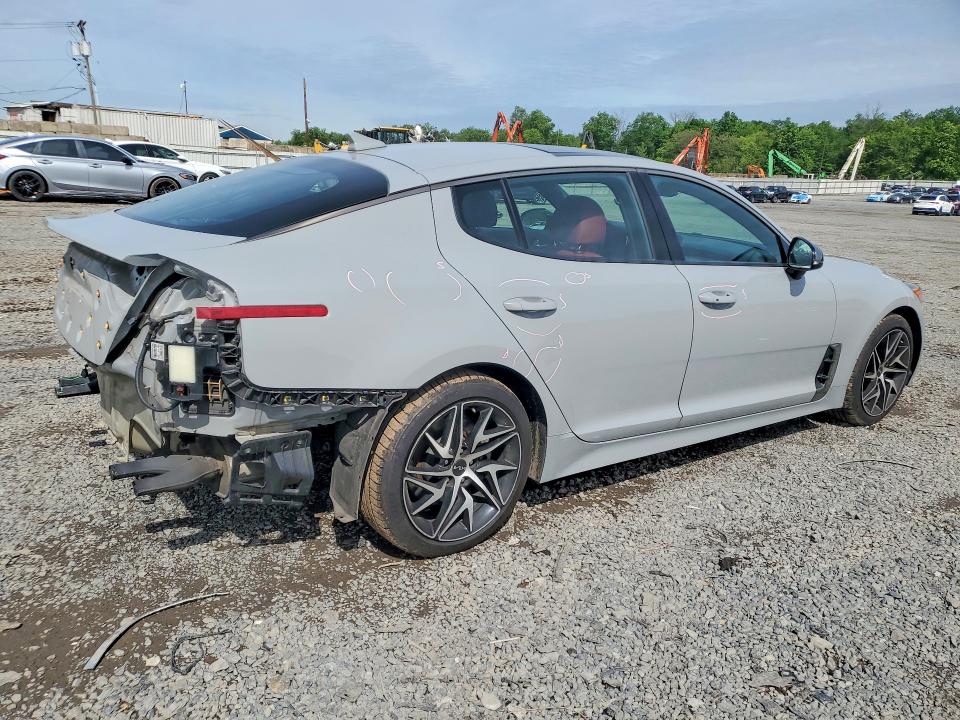 2022 Kia Stinger მანქანა იყიდება აუქციონზე, vin: KNAE35LD7N6116581, აუქციონის ნომერი: 54390276