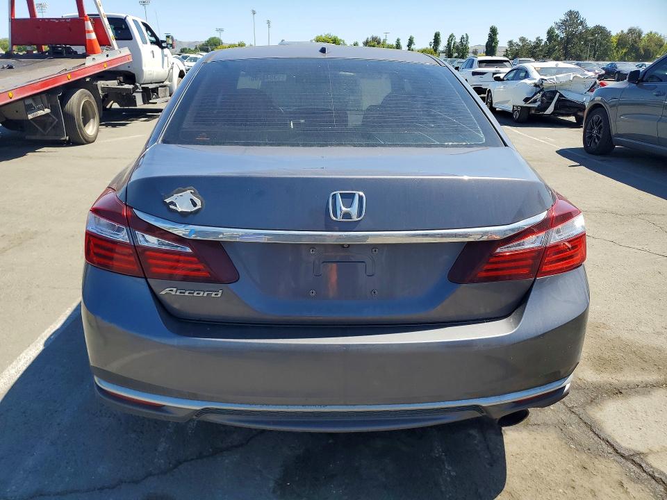 Aukcja sprzedaży 2017 Honda Accord, vin: 1HGCR2F88HA140235, numer aukcji: 53948296