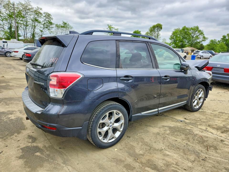 51848146 :رقم المزاد ، JF2SJAWC5JH563207 vin ، 2018 Subaru Forester مزاد بيع