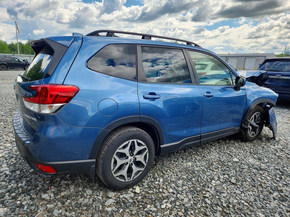 Продажа на аукционе авто 2022 Subaru Forester, vin: JF2SKADC7NH495630, номер лота: 55092736