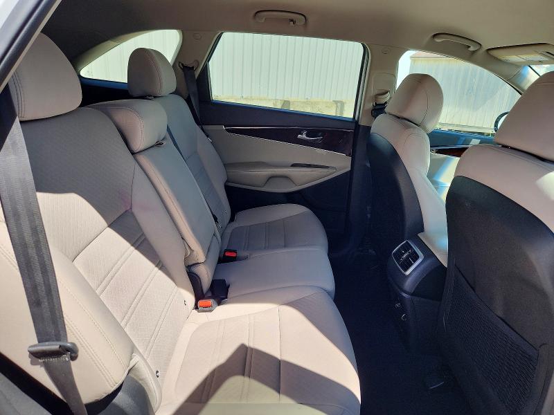 2017 Kia Sorento მანქანა იყიდება აუქციონზე, vin: 5XYPG4A34HG250955, აუქციონის ნომერი: 52588696