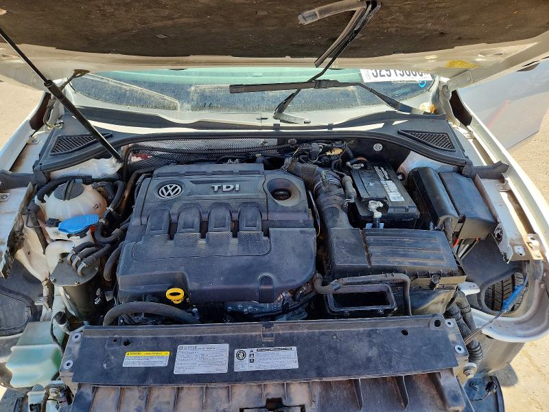 52919836 :رقم المزاد ، 1VWCV7A34FC064790 vin ، 2015 Volkswagen Passat مزاد بيع