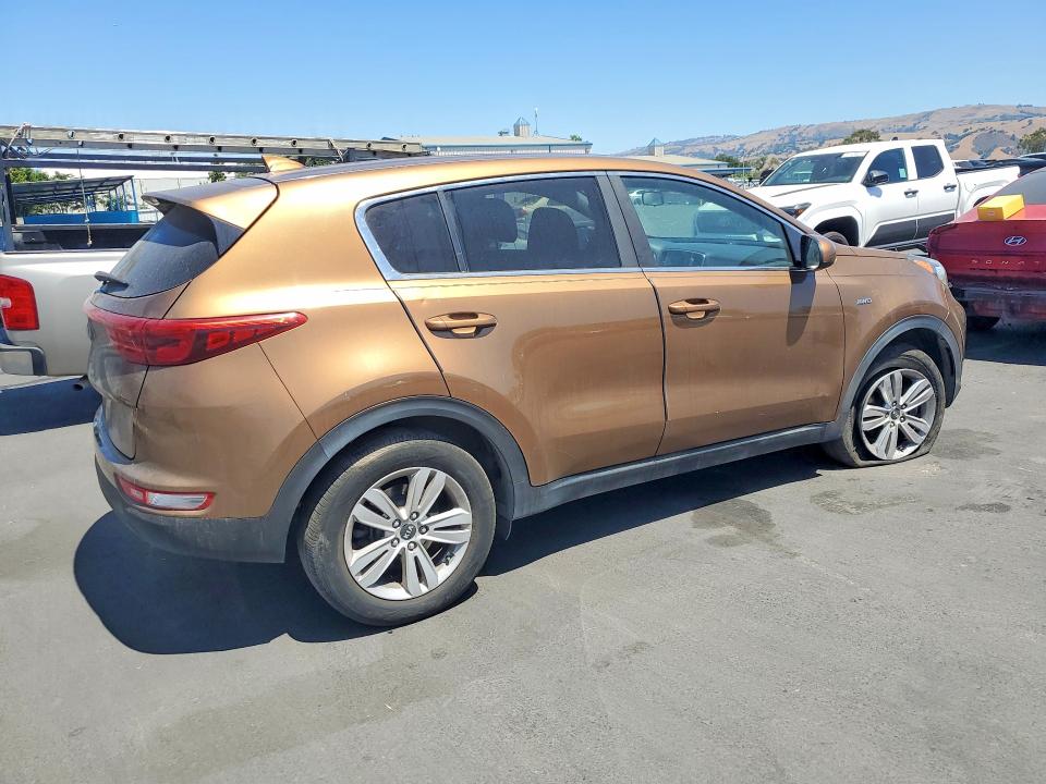 2017 Kia Sportage მანქანა იყიდება აუქციონზე, vin: KNDPMCAC4H7104300, აუქციონის ნომერი: 54451476