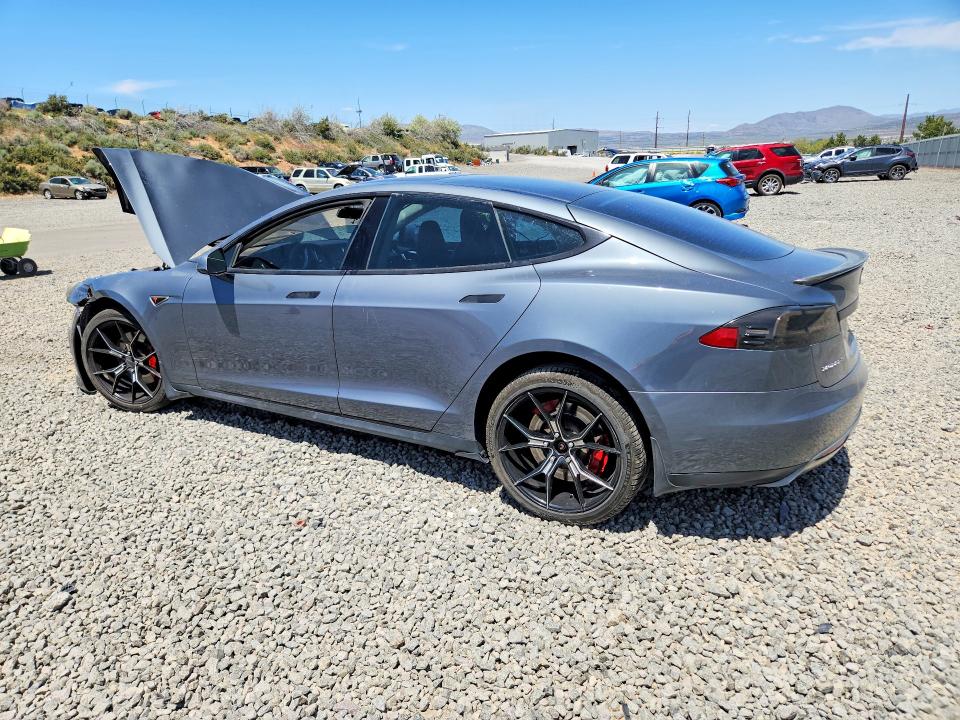 2013 Tesla Model S მანქანა იყიდება აუქციონზე, vin: 5YJSA1CP6DFP06921, აუქციონის ნომერი: 54525686