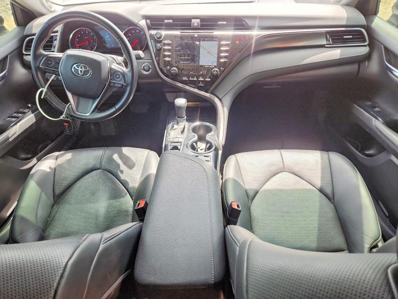 54913526 :رقم المزاد ، 4T1KZ1AK1LU046370 vin ، 2020 Toyota Camry مزاد بيع
