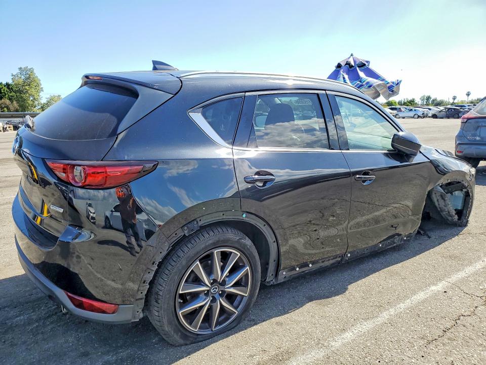 Продажа на аукционе авто 2018 Mazda Cx-5, vin: JM3KFBDM8J0355443, номер лота: 55193096