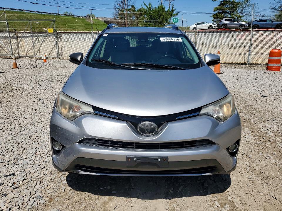 Aukcja sprzedaży 2018 Toyota Rav4, vin: JTMRFREV7JJ260843, numer aukcji: 52604326