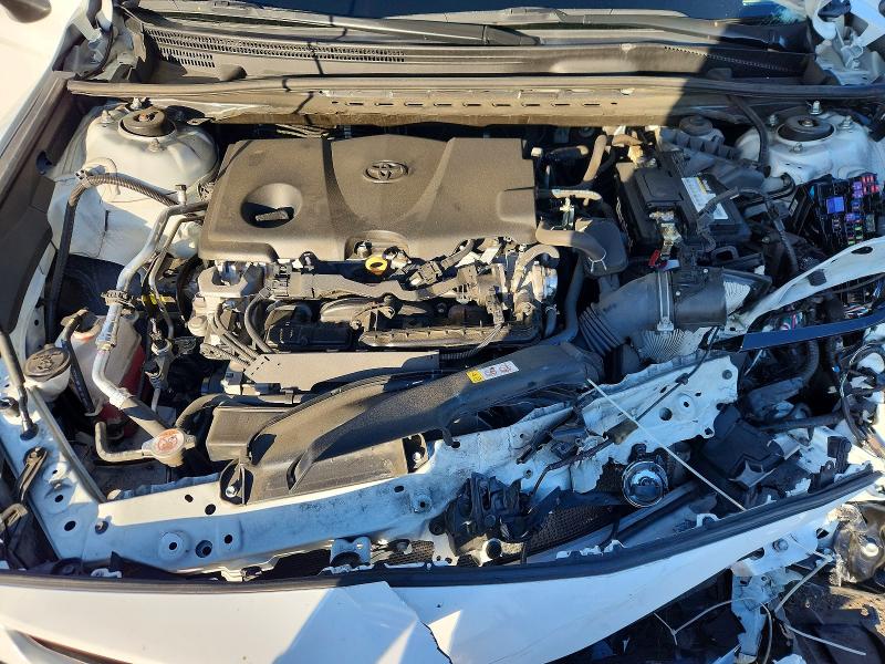 52451176 :رقم المزاد ، 4T1G11AK4NU038974 vin ، 2022 Toyota Camry مزاد بيع