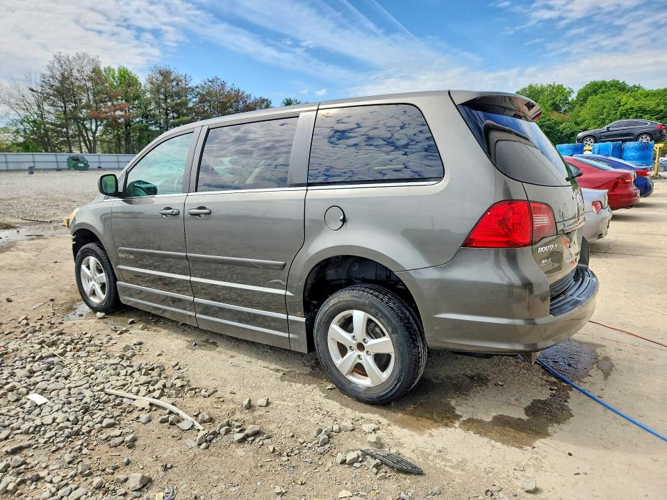 Продажа на аукционе авто 2010 Volkswagen Routan, vin: 2V4RW3D17AR306202, номер лота: 52422096