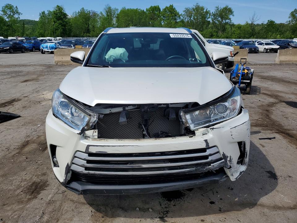 Продажа на аукционе авто 2019 Toyota Highlander, vin: 5TDJZRFH5KS924476, номер лота: 55233516