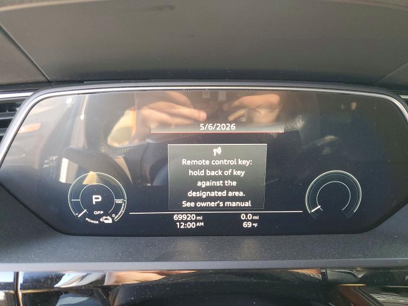 53745856 :رقم المزاد ، WA1VABGE9KB009586 vin ، 2019 Audi E-tron مزاد بيع