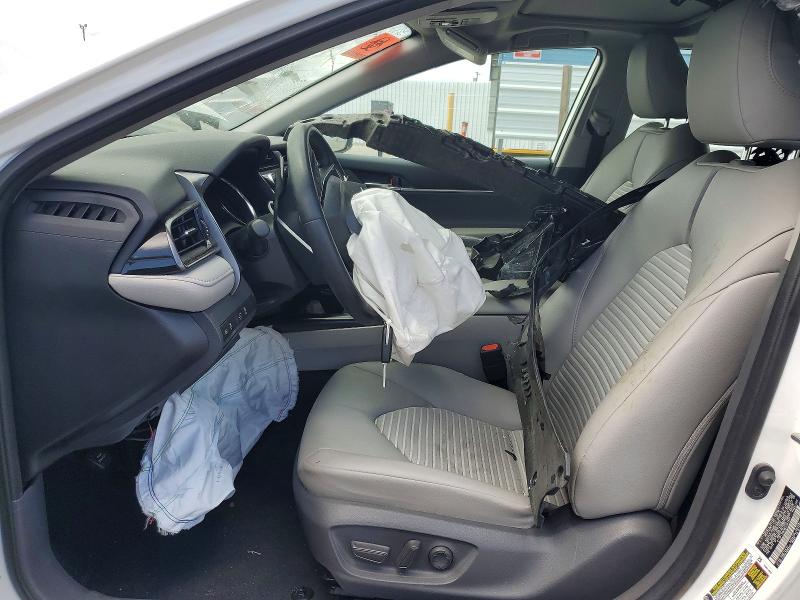 55611216 :رقم المزاد ، 4T1B11HK9KU181401 vin ، 2019 Toyota Camry مزاد بيع