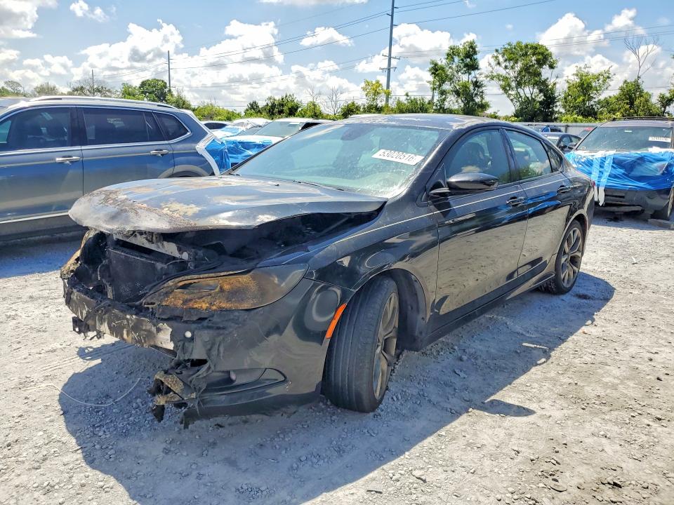 53020516 :رقم المزاد ، 1C3CCCBB0FN664173 vin ، 2015 Chrysler 200 مزاد بيع