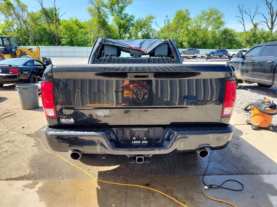54554926 :رقم المزاد ، 1C6RR7LT3JS237946 vin ، 2018 Ram 1500 مزاد بيع