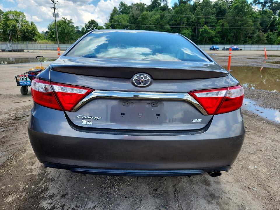 55582236 :رقم المزاد ، 4T1BF1FKXGU583892 vin ، 2016 Toyota Camry مزاد بيع