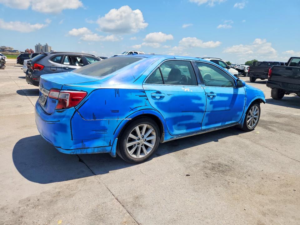 53427436 :رقم المزاد ، 4T4BF1FK9ER442959 vin ، 2014 Toyota Camry مزاد بيع