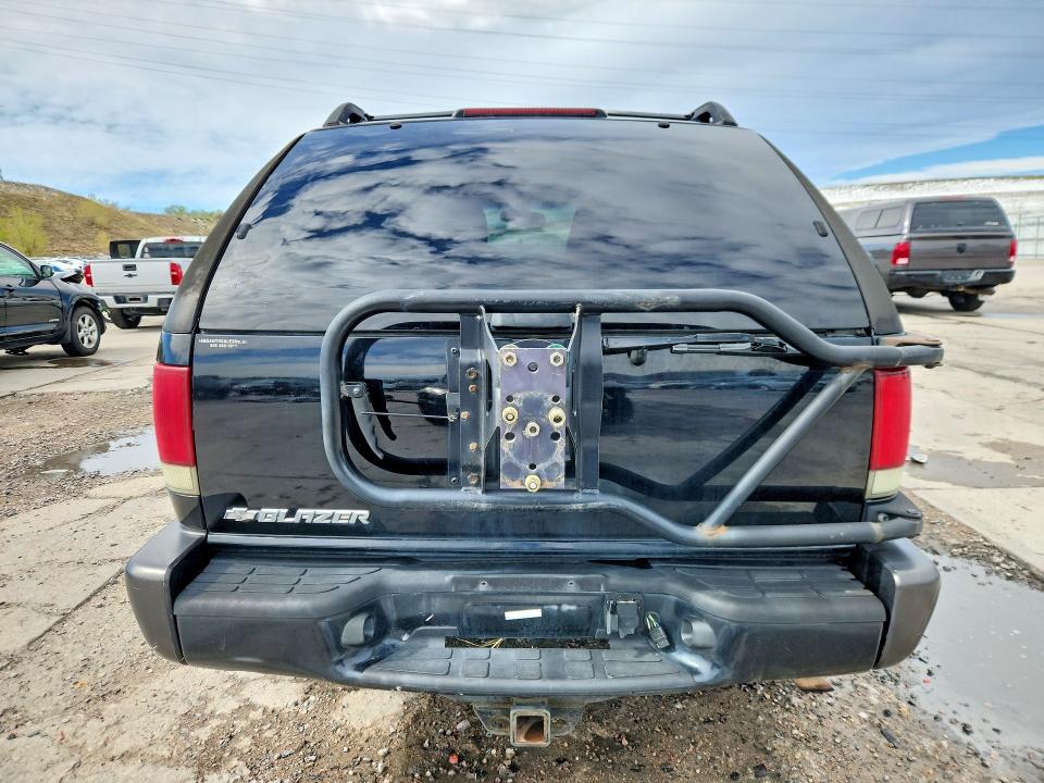 2005 Chevrolet Blazer მანქანა იყიდება აუქციონზე, vin: 1GNCT18X95K101049, აუქციონის ნომერი: 52567066