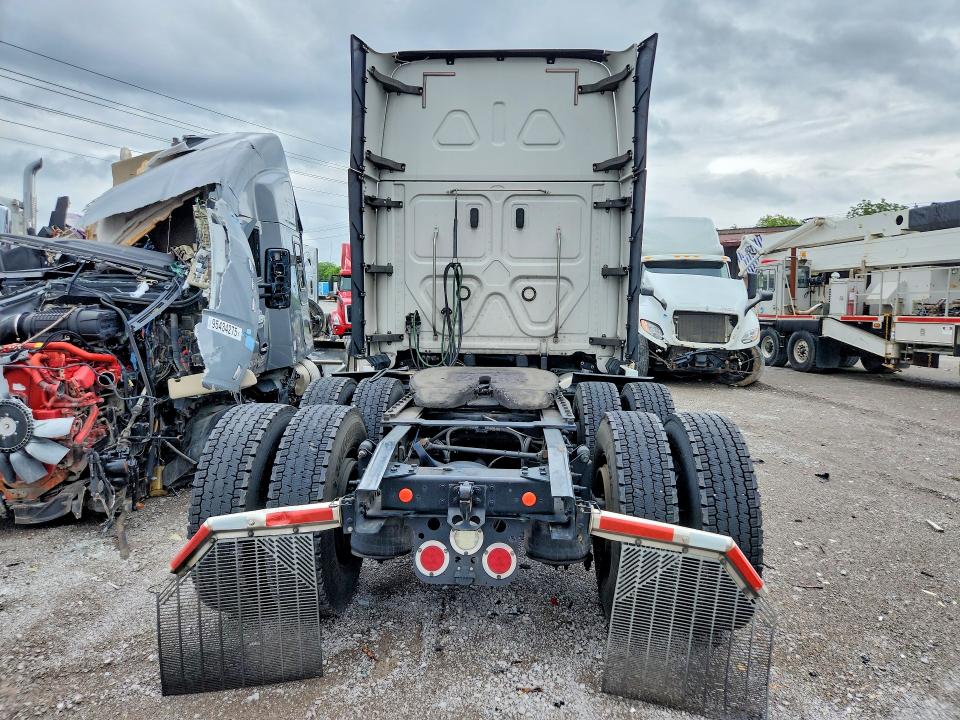 Продаж на аукціоні авто 2020 Freightliner Cascadia 126, vin: 1FUJHHDR3LLLV5289, номер лоту: 54664836