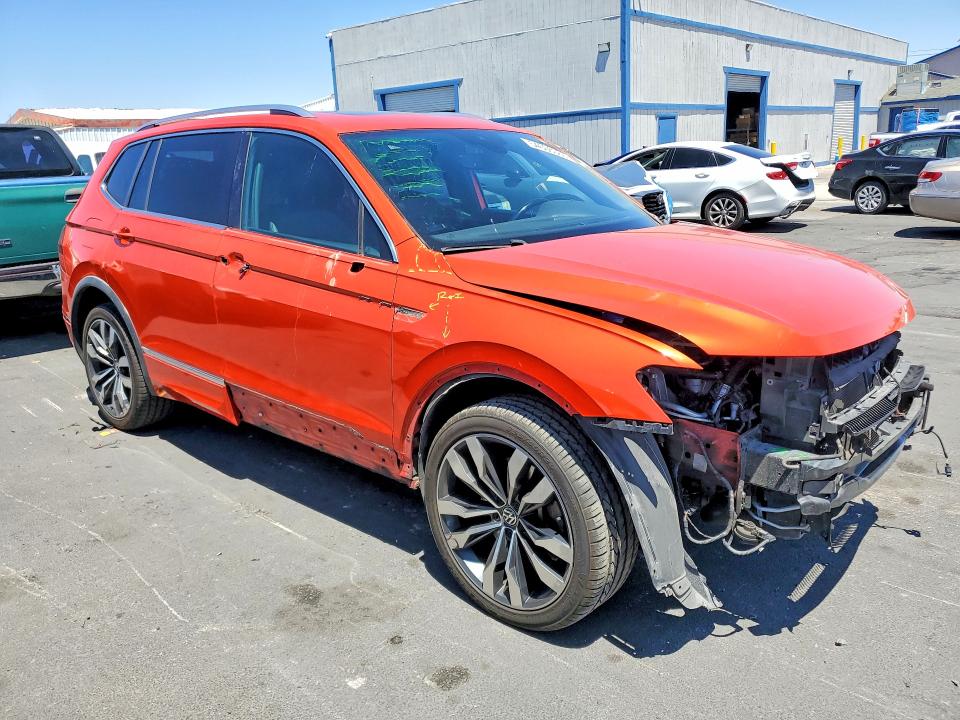 Продаж на аукціоні авто 2018 Volkswagen Tiguan, vin: 3VV5B7AX8JM161877, номер лоту: 54006086