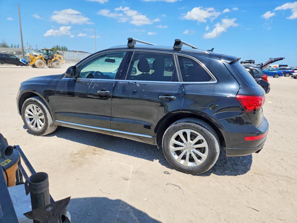 52151076 :رقم المزاد ، WA1CFAFP1FA142344 vin ، 2015 Audi Q5 مزاد بيع