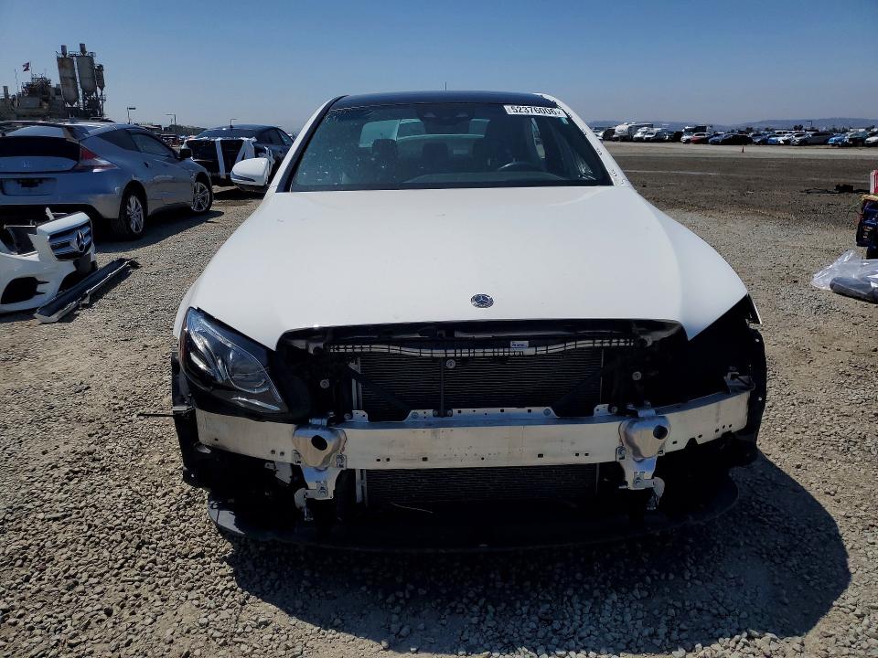 52376006 :رقم المزاد ، WDDZF8DB2LA716175 vin ، 2020 Mercedes-benz E مزاد بيع