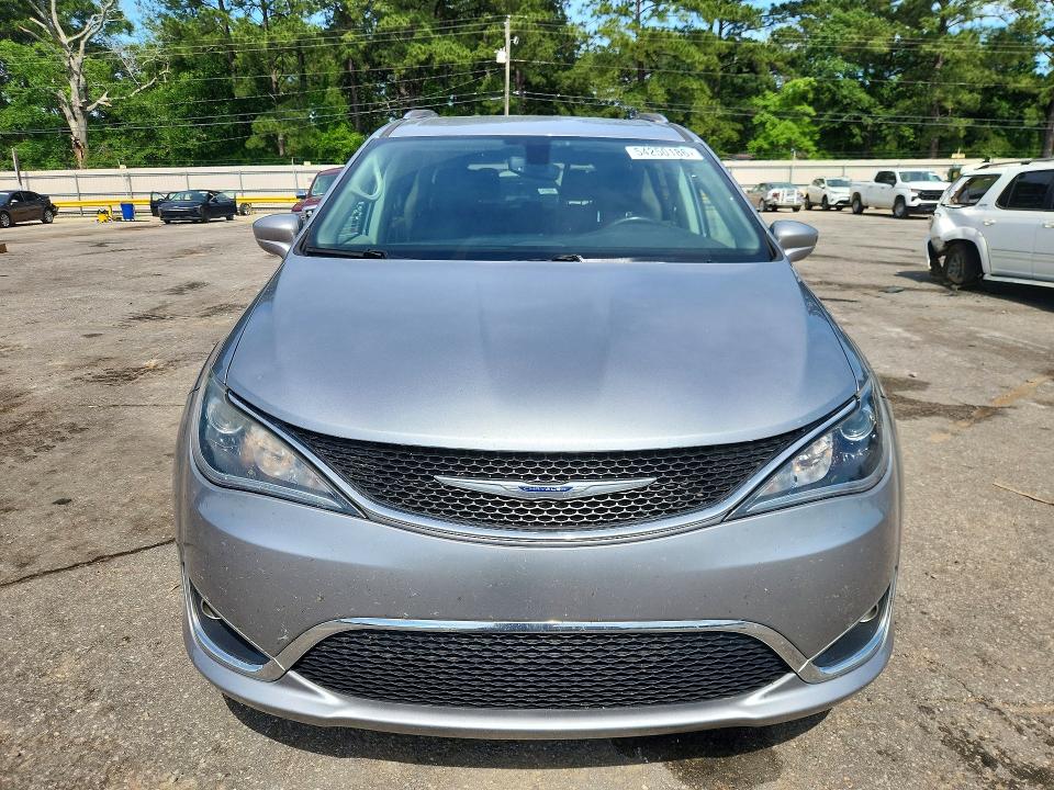 Auction sale of the 2019 Chrysler Pacifica, vin: 2C4RC1BG1KR731849, lot number: 54250186