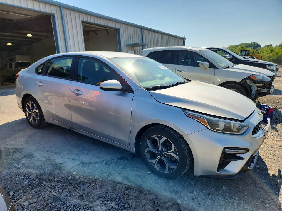 2020 Kia Forte მანქანა იყიდება აუქციონზე, vin: 3KPF24AD0LE193453, აუქციონის ნომერი: 53452426