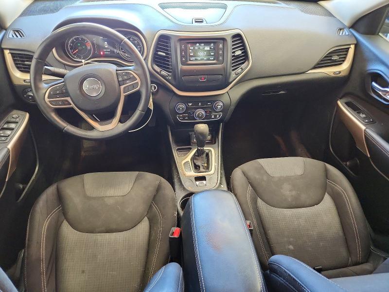 55324816 :رقم المزاد ، 1C4PJLCB2HW616799 vin ، 2017 Jeep Cherokee مزاد بيع