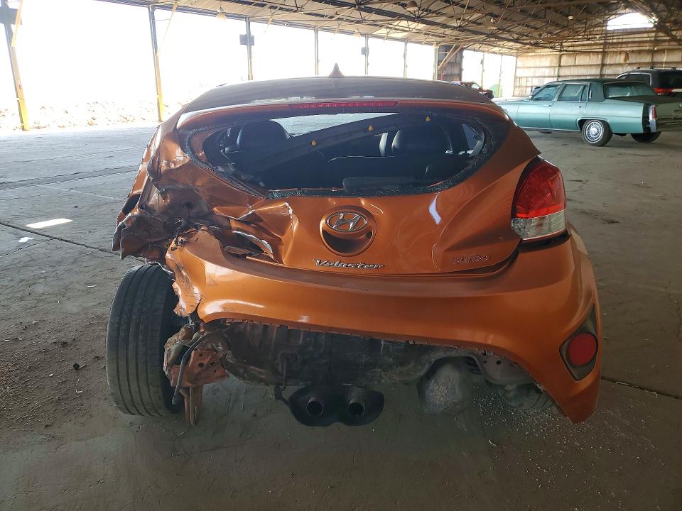 2013 Hyundai Veloster მანქანა იყიდება აუქციონზე, vin: KMHTC6AE6DU135821, აუქციონის ნომერი: 52011176