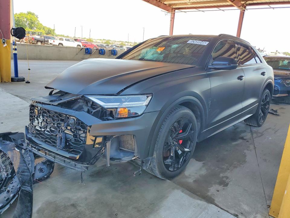 52689546 :رقم المزاد ، WA1BVAF15LD001085 vin ، 2020 Audi Q8 مزاد بيع