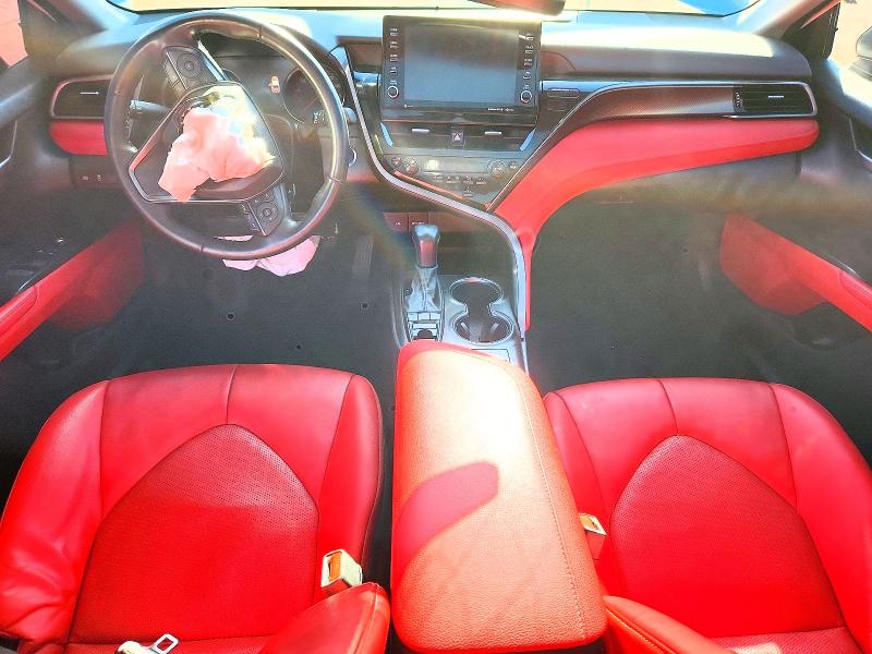 51906796 :رقم المزاد ، 4T1K61BK9MU035531 vin ، 2021 Toyota Camry مزاد بيع