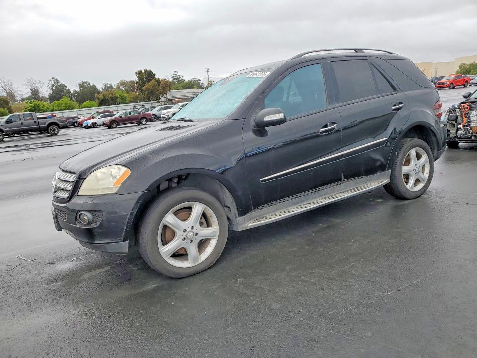 52091056 :رقم المزاد ، 4JGBB86E18A309045 vin ، 2008 Mercedes-benz Ml مزاد بيع