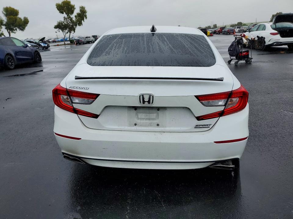 52493936 :رقم المزاد ، 1HGCV1F42MA019732 vin ، 2021 Honda Accord مزاد بيع