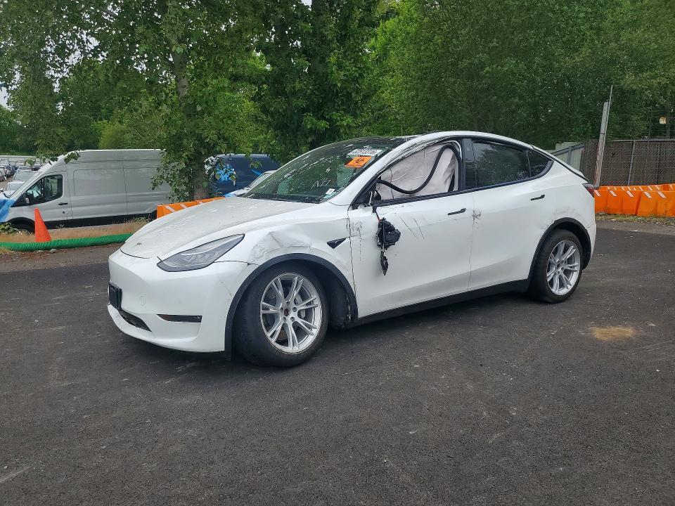 2021 Tesla Model Y მანქანა იყიდება აუქციონზე, vin: 5YJYGDEE2MF181801, აუქციონის ნომერი: 52513316