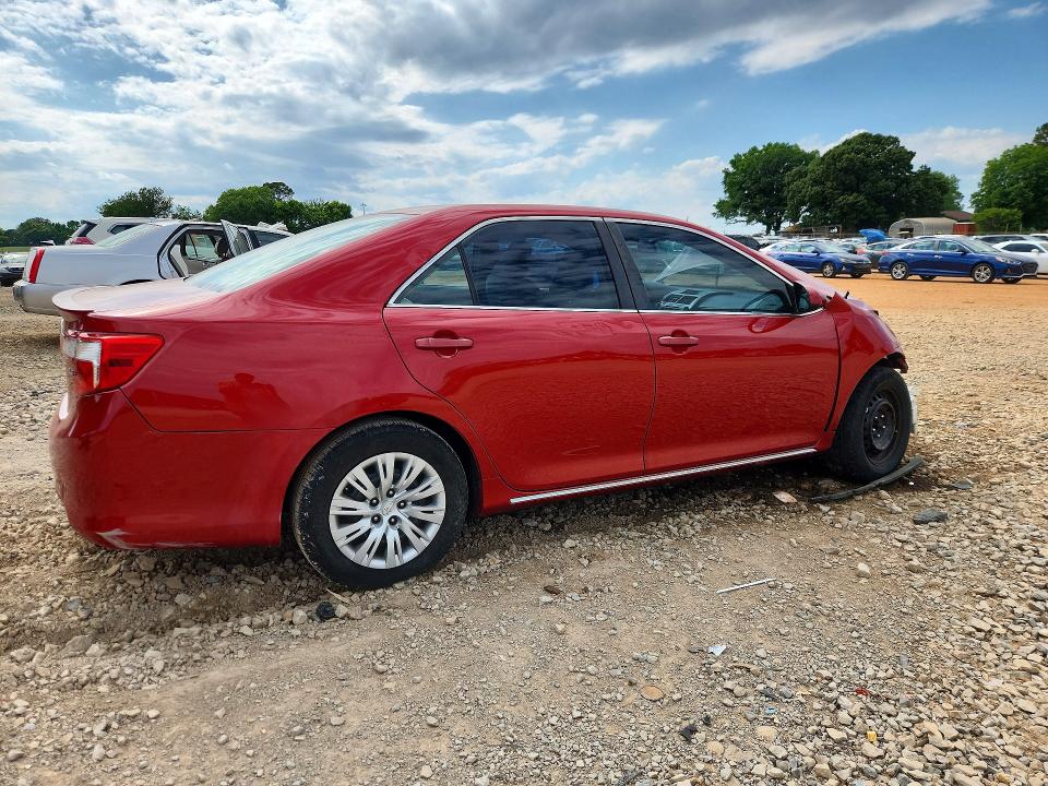 53648526 :رقم المزاد ، 4T1BF1FK1CU517757 vin ، 2012 Toyota Camry مزاد بيع