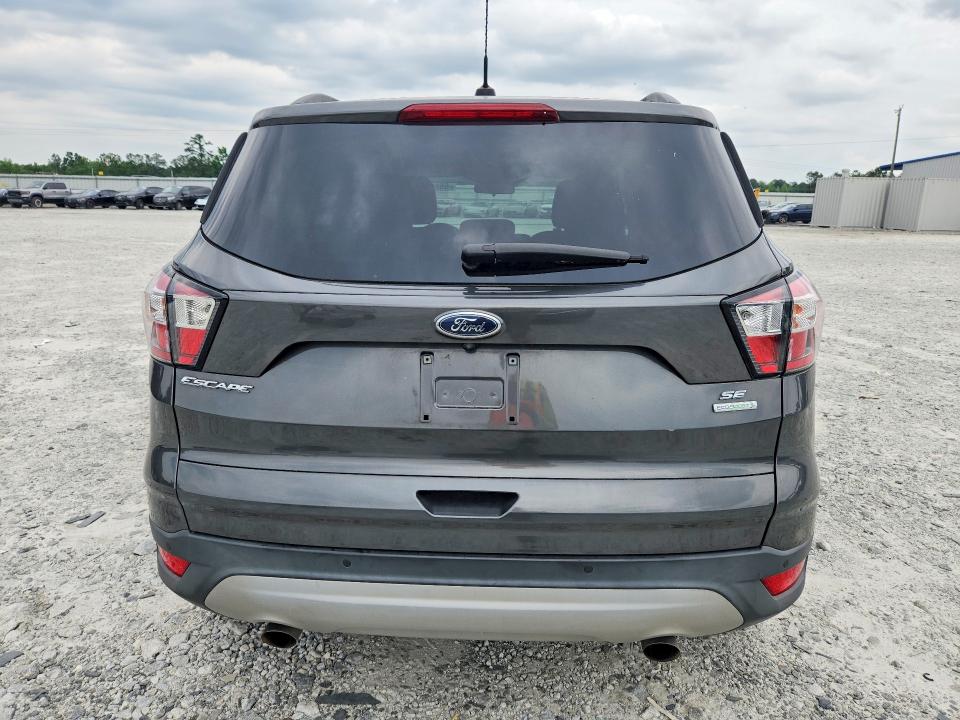 55598506 :رقم المزاد ، 1FMCU0GD4JUC20323 vin ، 2018 Ford Escape مزاد بيع