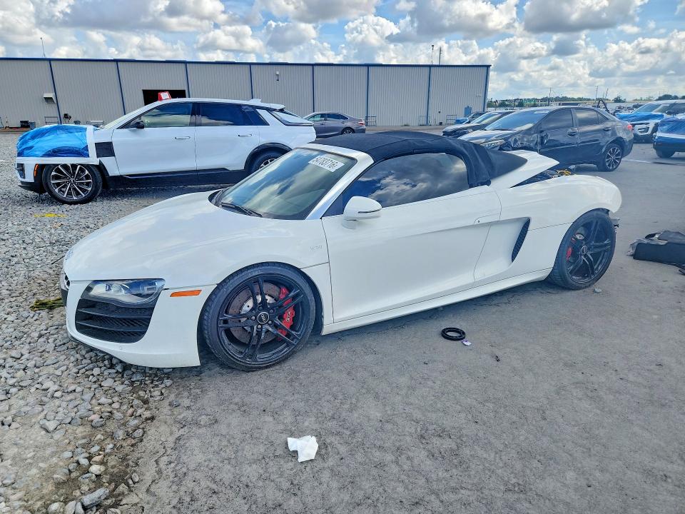 54783716 :رقم المزاد ، WUAVNAFG0BN001336 vin ، 2011 Audi R8 مزاد بيع