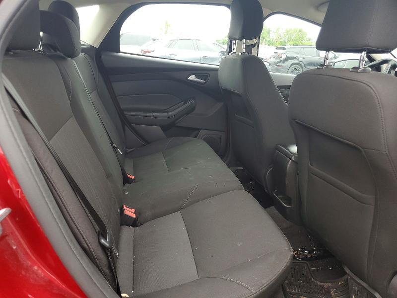 54395306 :رقم المزاد ، 1FADP3K21FL377172 vin ، 2015 Ford Focus مزاد بيع