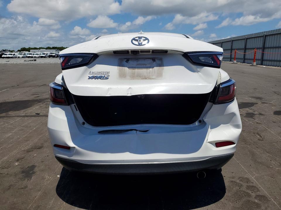 53781956 :رقم المزاد ، 3MYDLBYV2KY505441 vin ، 2019 Toyota Yaris مزاد بيع