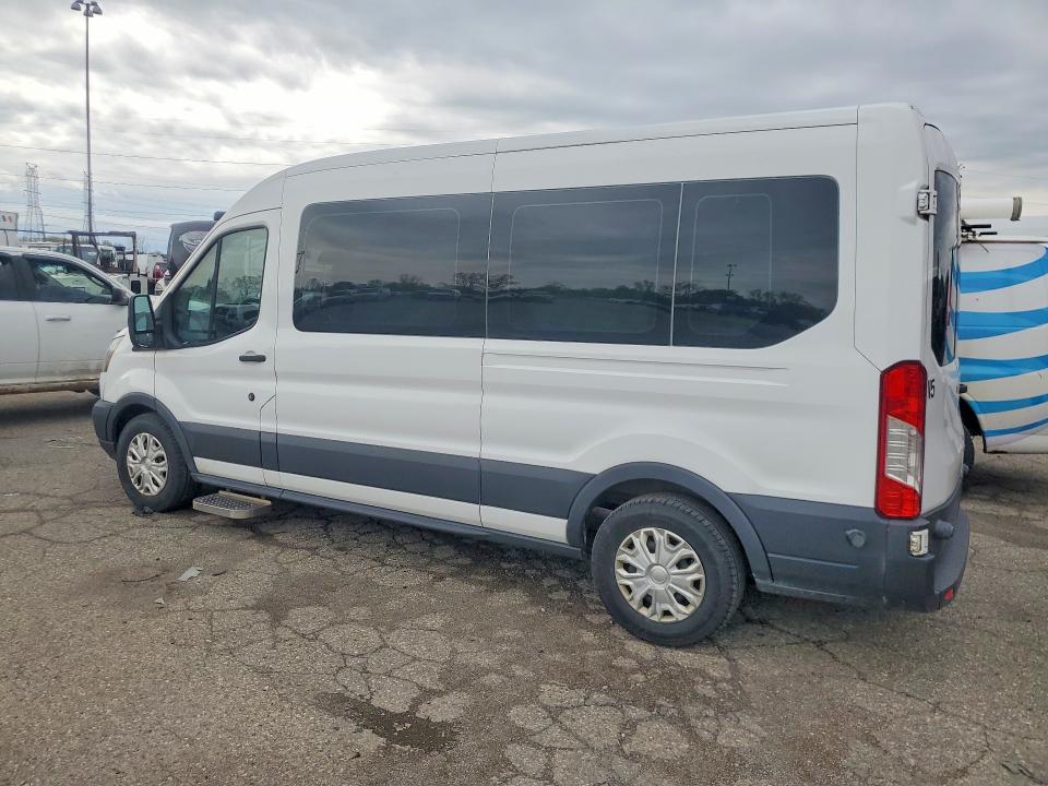 2015 Ford Transit მანქანა იყიდება აუქციონზე, vin: 1FDZX2CM5FKA23473, აუქციონის ნომერი: 52076576