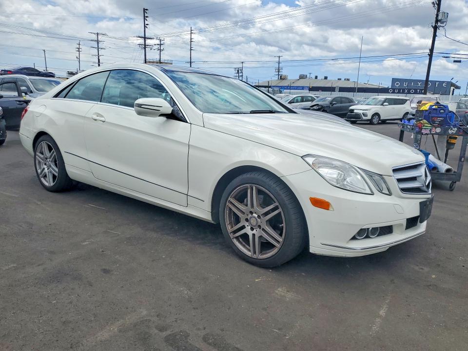 2010 Mercedes-benz E მანქანა იყიდება აუქციონზე, vin: WDDKJ5GB0AF017833, აუქციონის ნომერი: 51321846