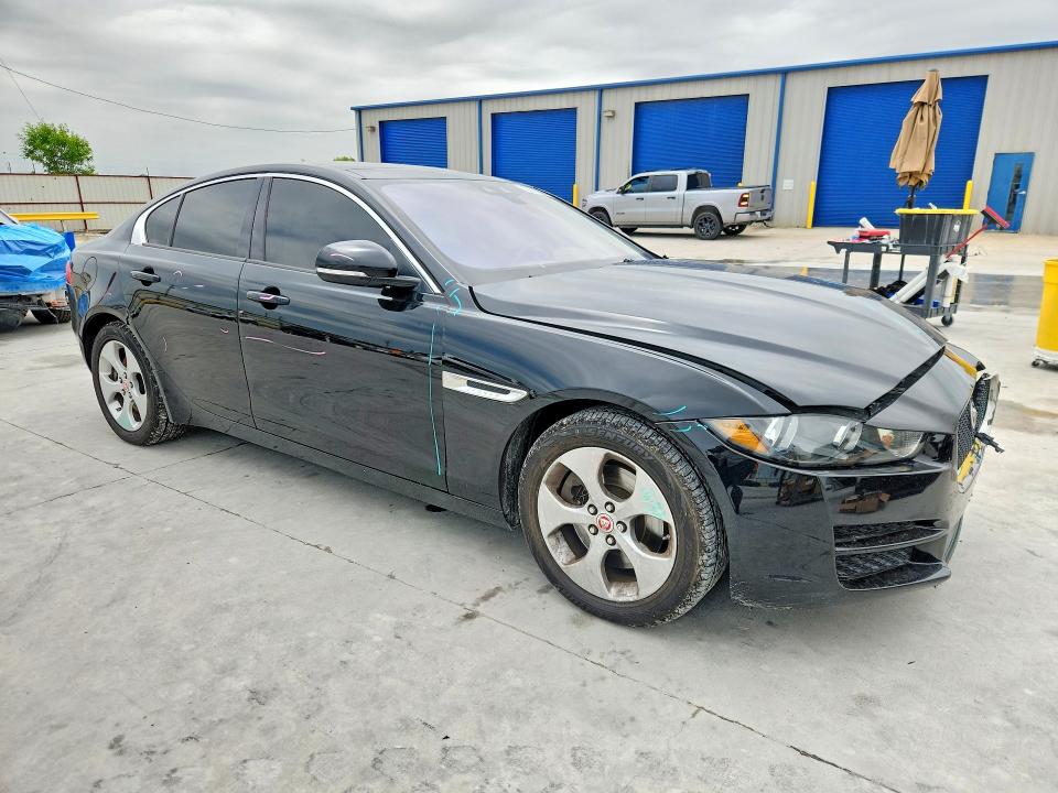 2017 Jaguar Xe მანქანა იყიდება აუქციონზე, vin: SAJAR4BG3HA973571, აუქციონის ნომერი: 52837836