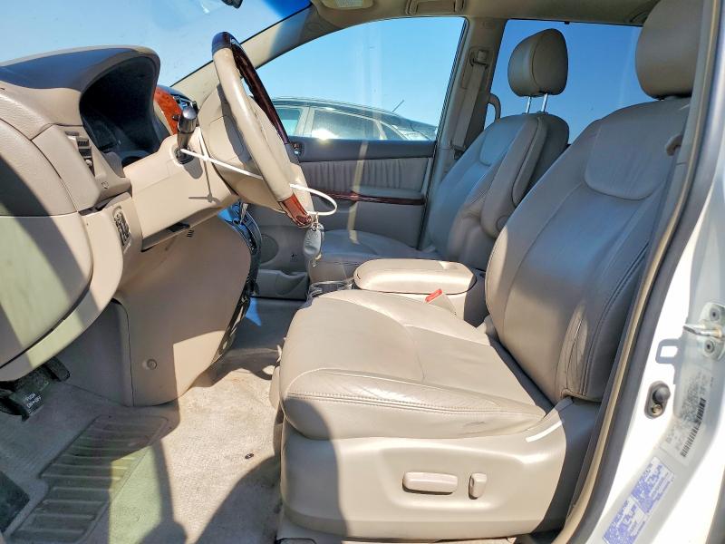 Продажа на аукционе авто 2004 Toyota Sienna, vin: 5TDBA22C34S009173, номер лота: 53854316