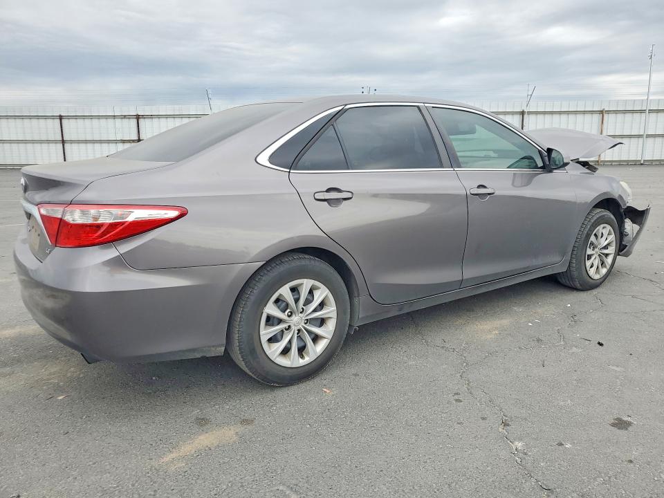2017 Toyota Camry მანქანა იყიდება აუქციონზე, vin: 4T1BF1FK7HU364583, აუქციონის ნომერი: 51999126